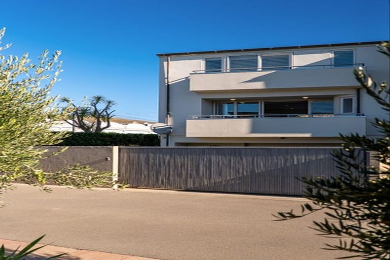 Photo of property in 1/6 Burgess Street, Sumner, Christchurch, 8081