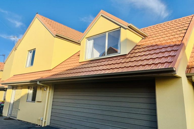 Photo of property in 2/19 George Street, Riccarton, Christchurch, 8041