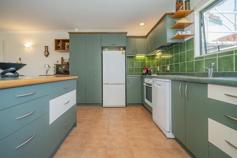 Photo of property in 1b Hannan Road, Whitianga, 3510