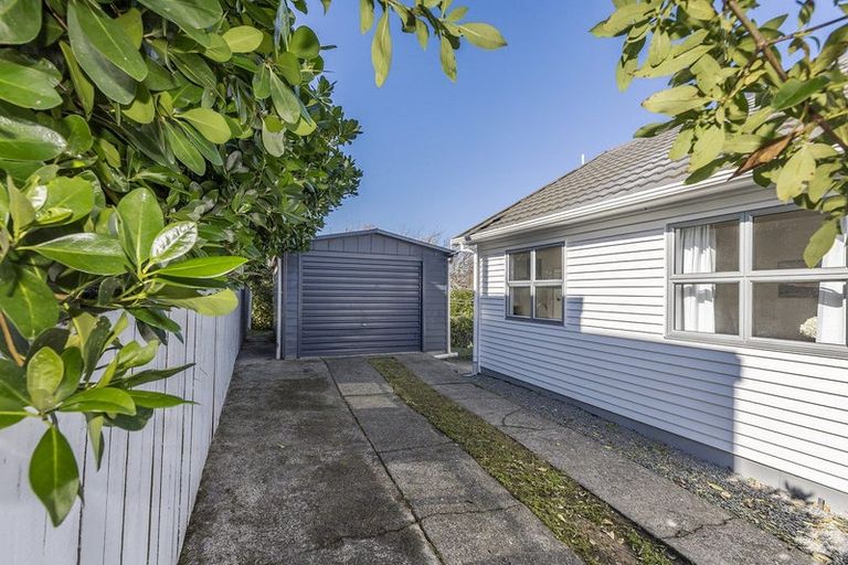 Photo of property in 8 Herewini Street, Titahi Bay, Porirua, 5022