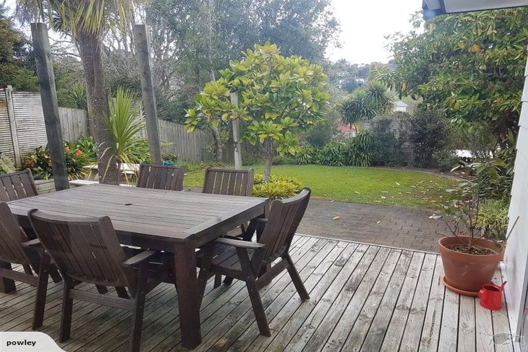 Photo of property in 15 Hewlett Road, Massey, Auckland, 0614