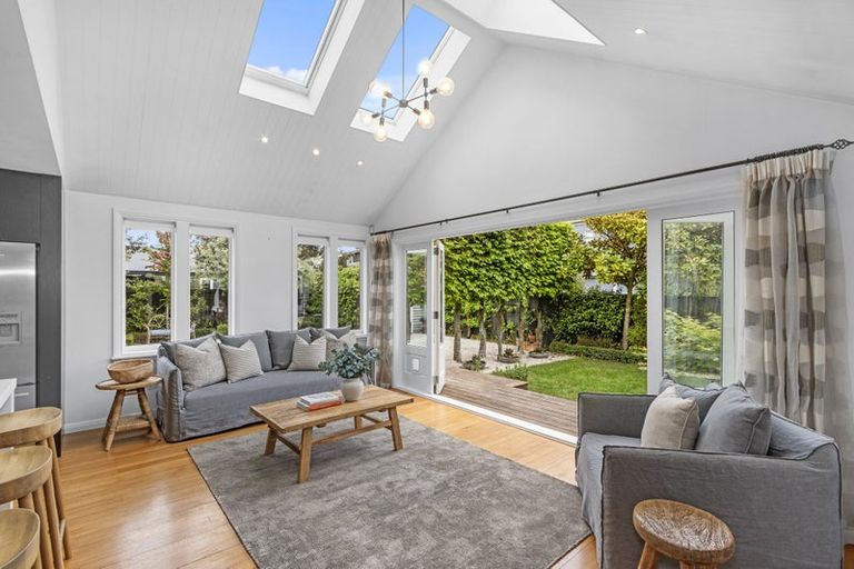 Photo of property in 107 Hamilton Avenue, Ilam, Christchurch, 8041