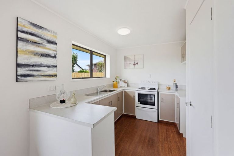 Photo of property in 2/39 Rapallo Place, Farm Cove, Auckland, 2012