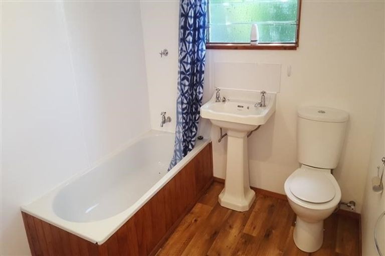 Photo of property in 4 Domain Terrace, Waikuku Beach, 7473