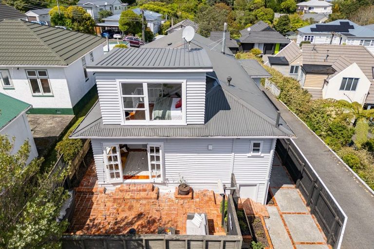 Photo of property in 15 Omar Street, Khandallah, Wellington, 6035