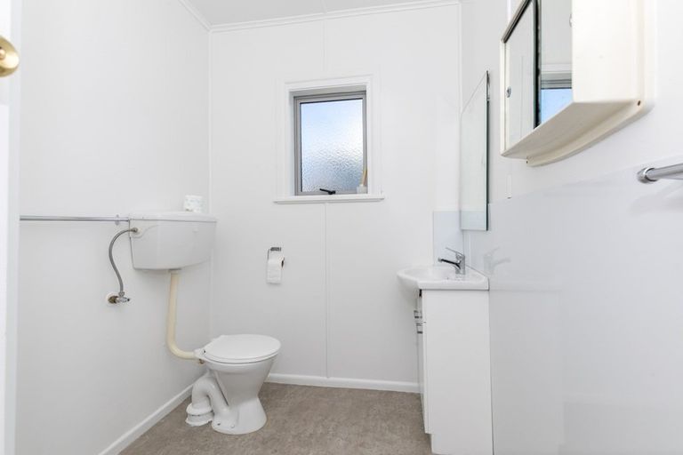 Photo of property in 1 Mahoe Street, Melville, Hamilton, 3206