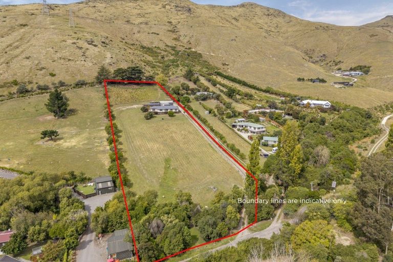 Photo of property in 77 Avoca Valley Road, Heathcote Valley, Christchurch, 8022