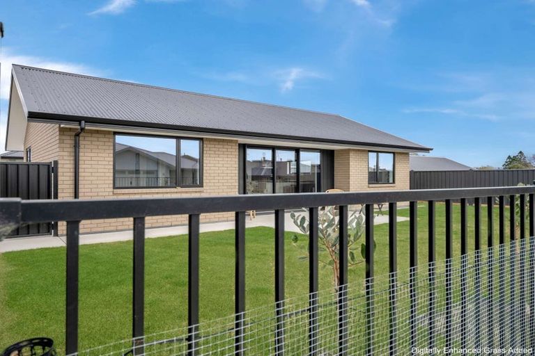 Photo of property in 37 Clydesdale Drive, Holmes Hill, Oamaru, 9401