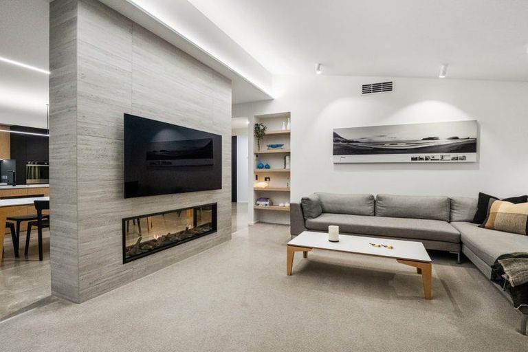 Photo of property in 35a Pitau Road, Mount Maunganui, 3116