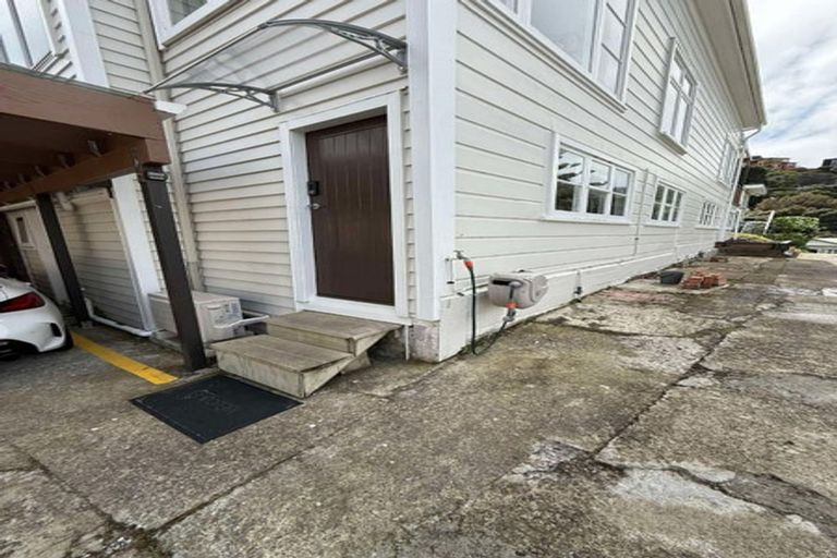 Photo of property in 11 Lerwick Terrace, Melrose, Wellington, 6023