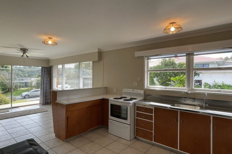 Photo of property in 384r Welcome Bay Road, Welcome Bay, Tauranga, 3175