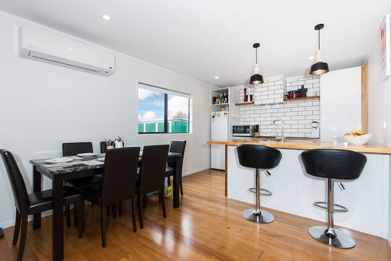 Photo of property in 34 Churchill Avenue, Manurewa, Auckland, 2102