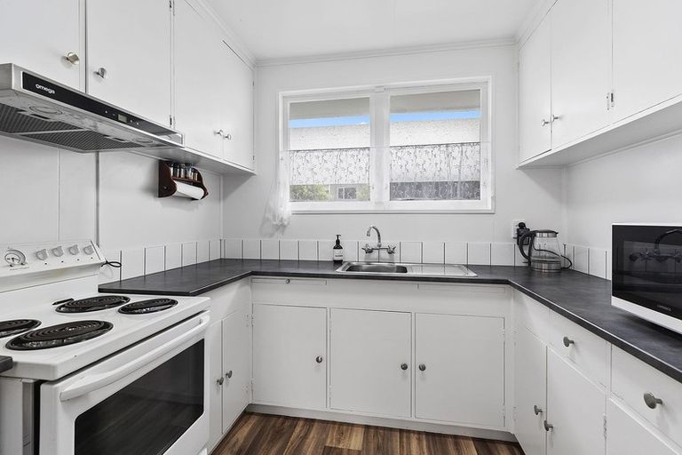 Photo of property in 22f3 Park Avenue, Titahi Bay, Porirua, 5022