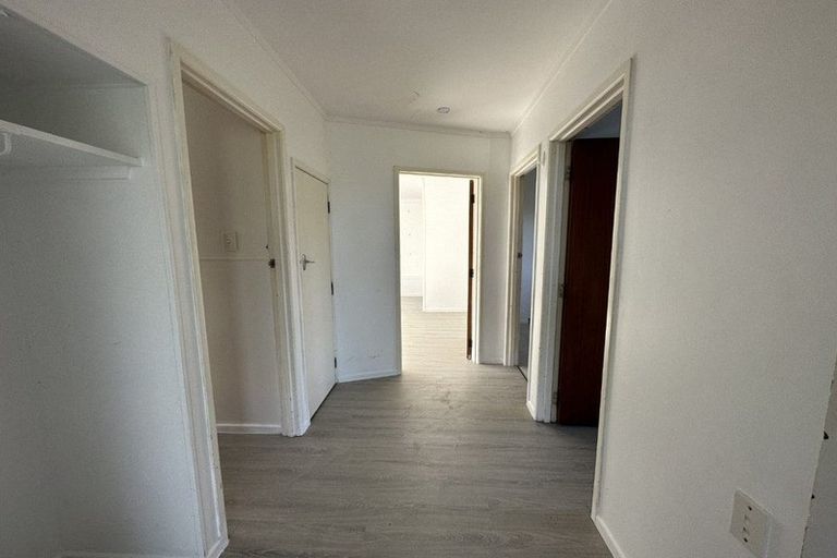 Photo of property in 140a Golf Road, Titirangi, Auckland, 0600