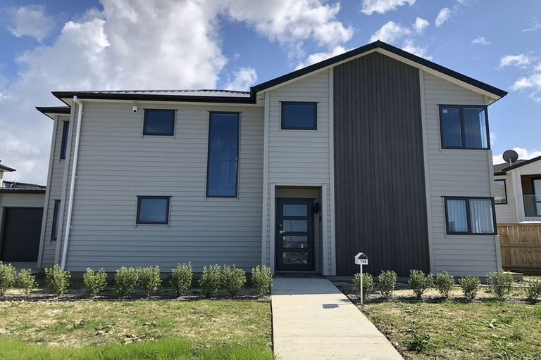 Photo of property in 150 Hobsonville Road, Hobsonville, Auckland, 0618