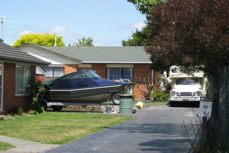 Photo of property in 1a Kyeburn Place, Avonhead, Christchurch, 8042