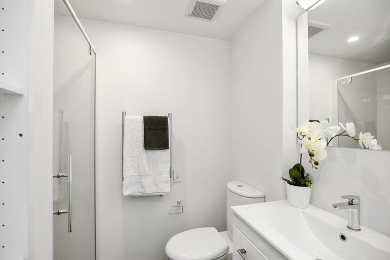 Photo of property in Leicester Executive Apartments, 206/282 Madras Street, Christchurch Central, Christchurch, 8011