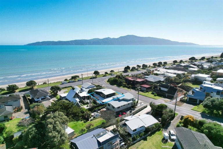 Photo of property in 2 Tahi Road, Paraparaumu Beach, Paraparaumu, 5032