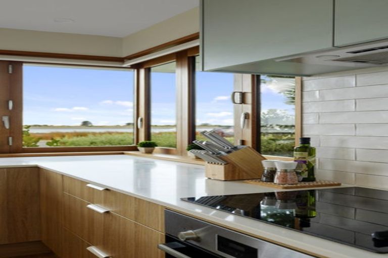 Photo of property in 1/45 Beachville Road, Redcliffs, Christchurch, 8081