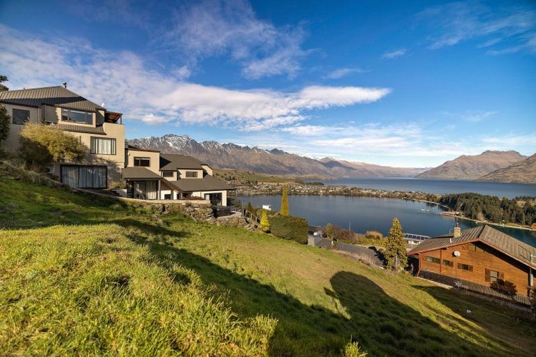 Photo of property in 7 Bolton Lane, Queenstown, 9300