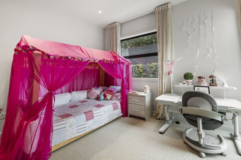 Photo of property in 61a Castor Bay Road, Castor Bay, Auckland, 0620