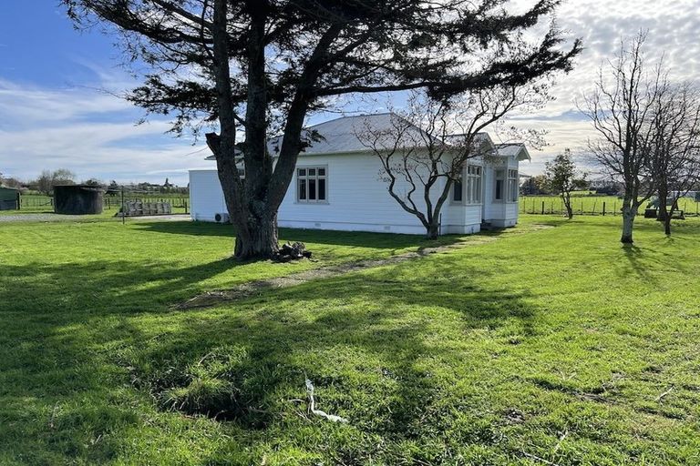 Photo of property in 259 Arapaepae Road, Levin, 5571