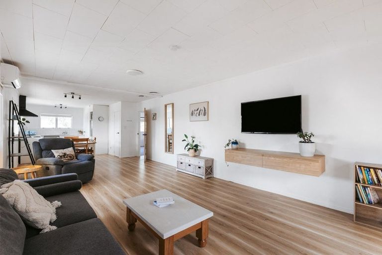 Photo of property in 1126 Papamoa Beach Road, Papamoa Beach, Papamoa, 3118