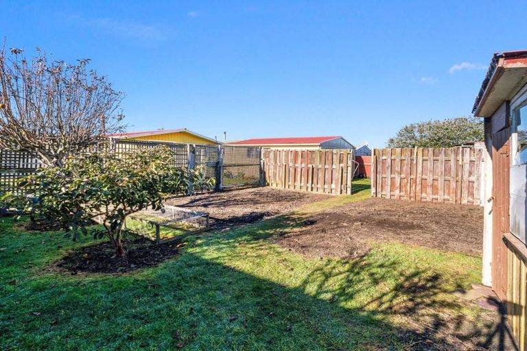 Photo of property in 21 Raupo Street, Castlecliff, Whanganui, 4501