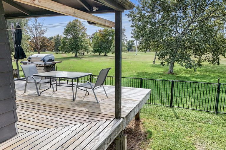 Photo of property in 74a Kahikatea Drive, Melville, Hamilton, 3206