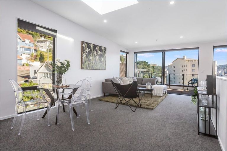 Photo of property in 1c Wilkinson Street, Oriental Bay, Wellington, 6011