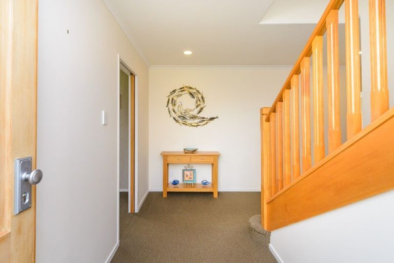 Photo of property in 189 Ruapehu Drive, Fitzherbert, Palmerston North, 4410