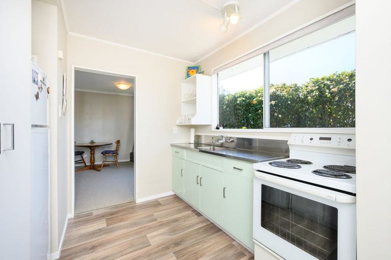 Photo of property in 9 Drury Street, Cloverlea, Palmerston North, 4412