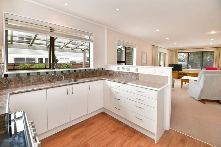 Photo of property in 1/438 Hibiscus Coast Highway, Orewa, 0931