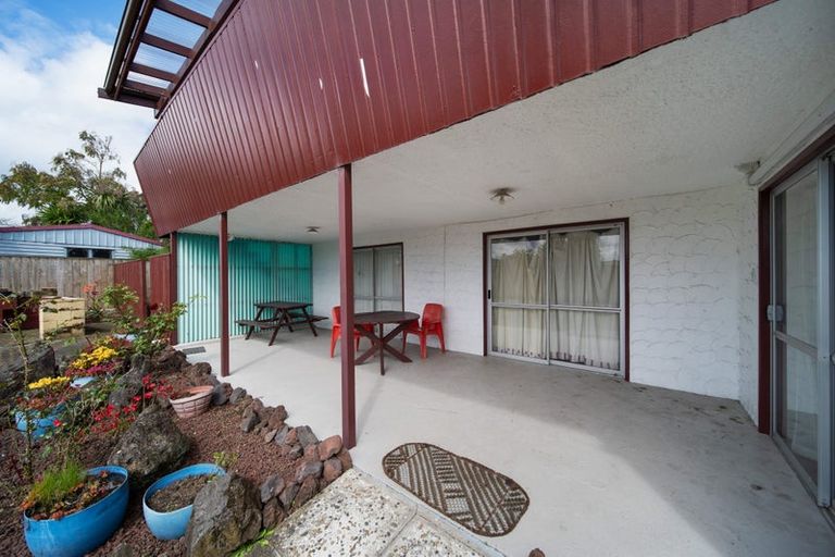 Photo of property in 26 Ewbank Place, Manurewa, Auckland, 2102