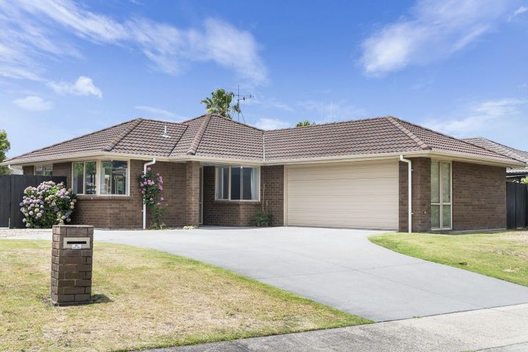 Photo of property in 11 Roxbury Place, Papamoa Beach, Papamoa, 3118