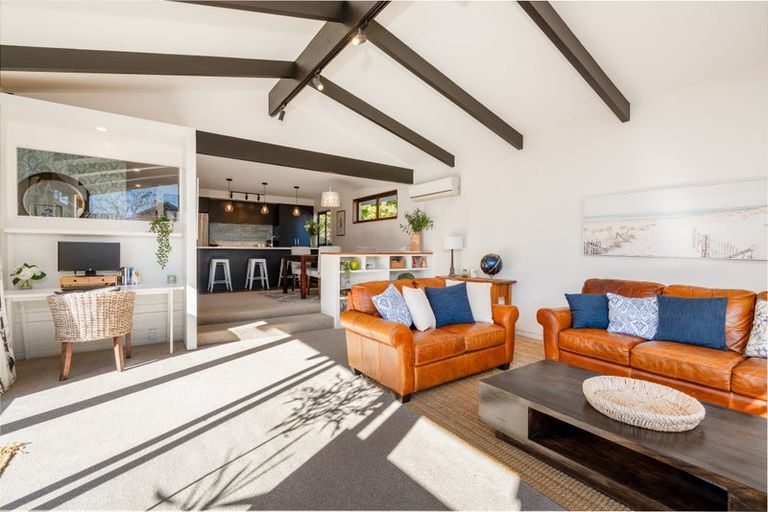 Photo of property in 16 Chilton Drive, Mairehau, Christchurch, 8052