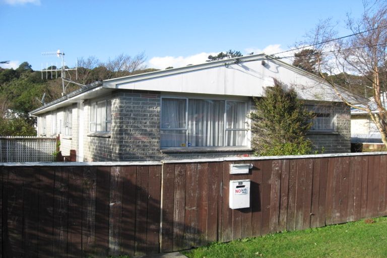 Photo of property in 93b Main Road, Wainuiomata, Lower Hutt, 5014