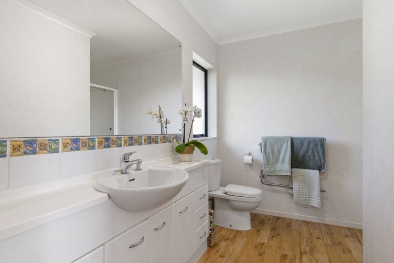 Photo of property in 63 Waipipi Wharf Road, Pollok, Waiuku, 2683