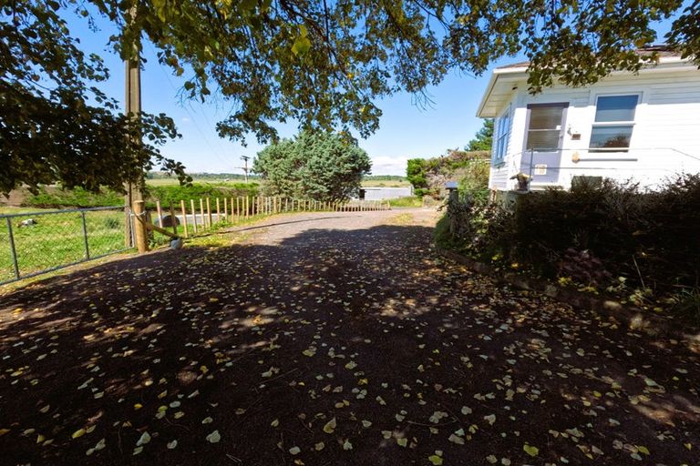 Photo of property in 1915 State Highway 2, Waipukurau, 4275