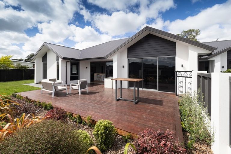 Photo of property in 8 Kelburn Place, Tinwald, Ashburton, 7700