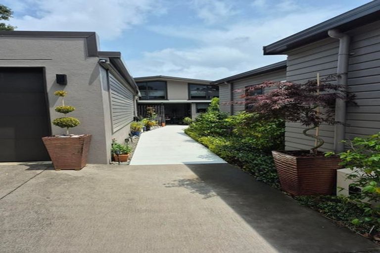 Photo of property in 19 Janet Street, Sunnyhills, Auckland, 2010