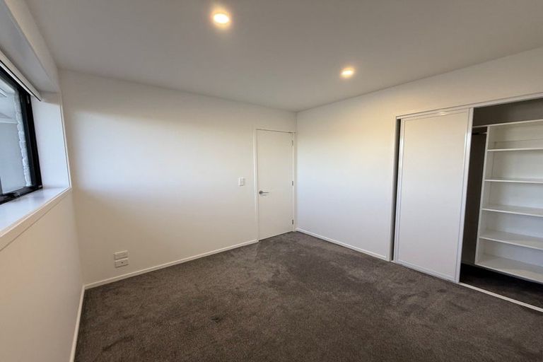 Photo of property in 2/5 Shearer Avenue, Papanui, Christchurch, 8052