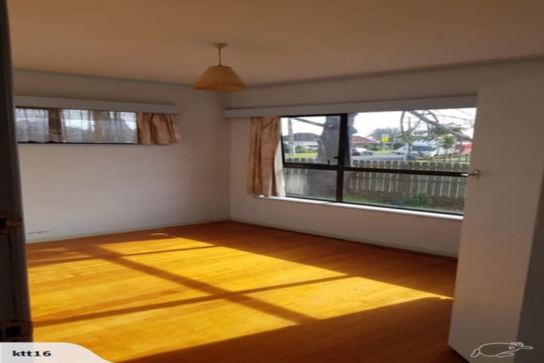 Photo of property in 37 Graeme Avenue, Mangere East, Auckland, 2024