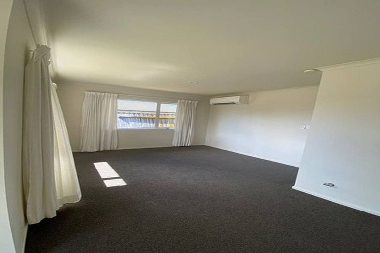 Photo of property in 44 Wayne Francis Drive, East Tamaki, Auckland, 2016