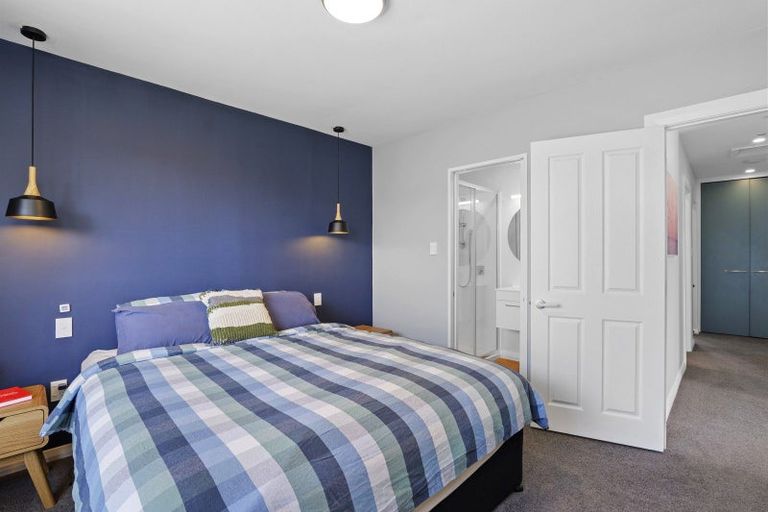 Photo of property in 5 Shaftesbury Street, Avonhead, Christchurch, 8042