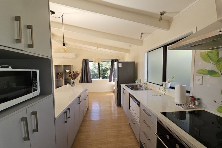 Photo of property in 2/56 Glendale Road, Glen Eden, Auckland, 0602