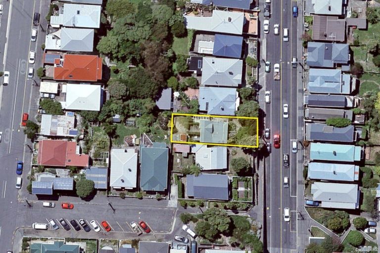 Photo of property in 114 Wallace Street, Mount Cook, Wellington, 6021