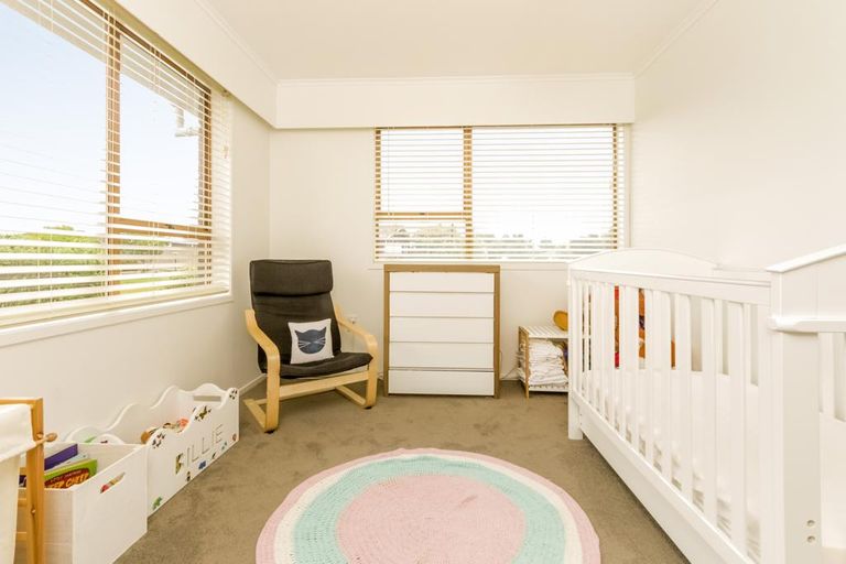 Photo of property in 30 Realm Place, Massey, Auckland, 0614