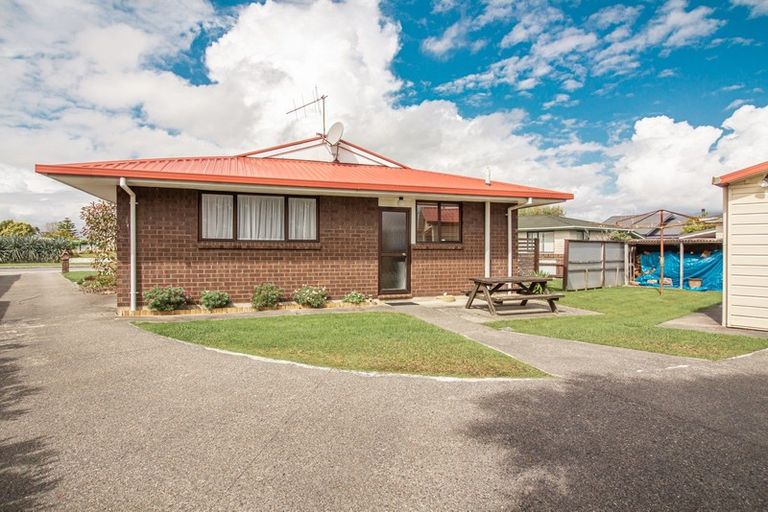 Photo of property in 2 Hunter Street, Westport, 7825