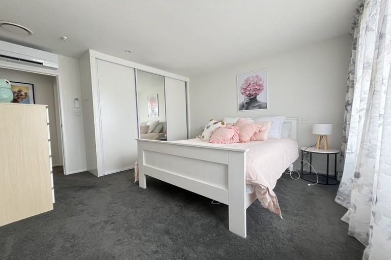 Photo of property in 28 Ingrid Street, Parklands, Christchurch, 8083